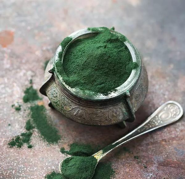 CHLORELLA BENEFITS FOR SKIN + HOME MADE FACE MASK